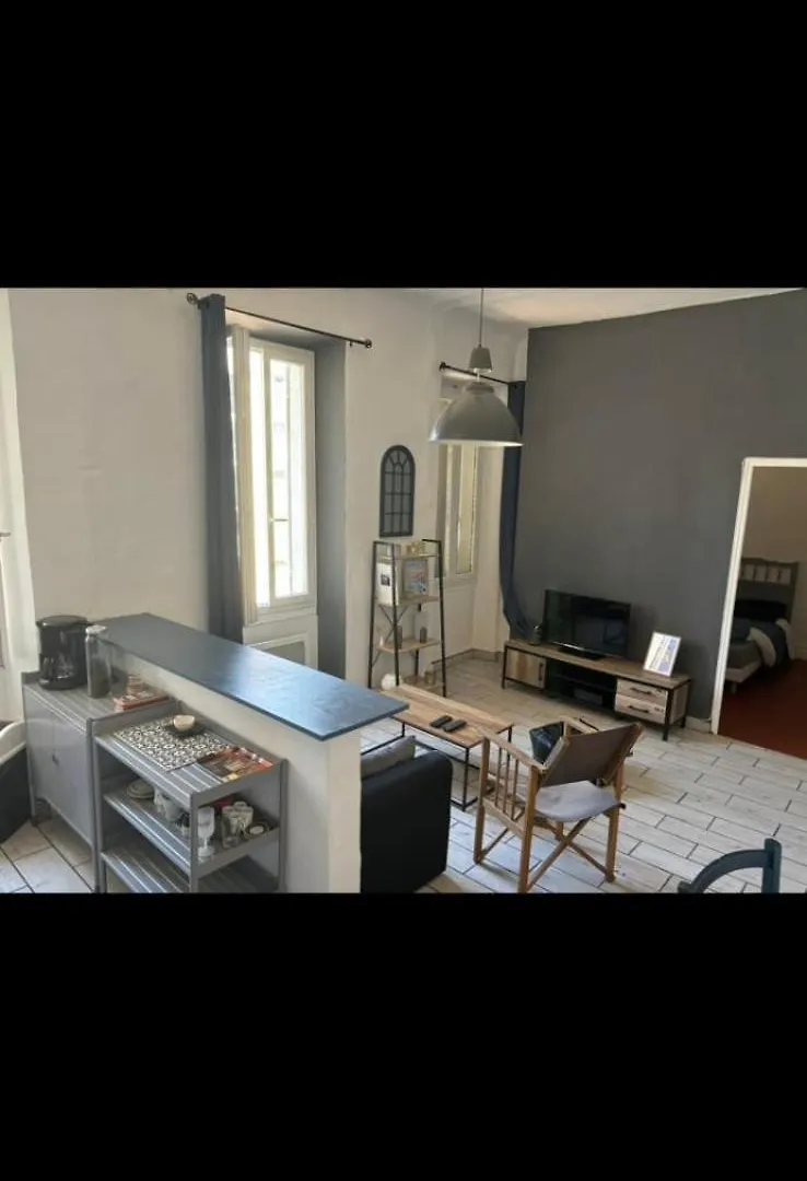 Apartment Bright Flat Near The Beach And Old Port Marseille