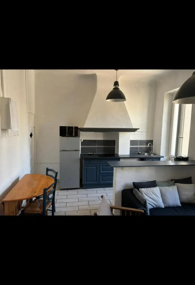 Bright Flat Near The Beach And Old Port Marseille France